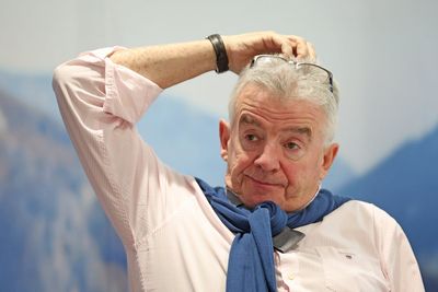 Ryanair boss must ‘rectify’ his ‘inappropriate’ rapists remark, Irish deputy premier says