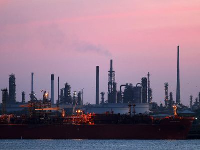 Oil surges 6%, Brent and US crude both surpass $100 on more tanker attacks