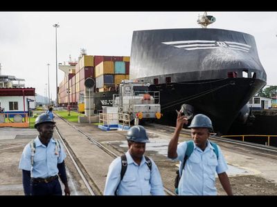 Panama Canal considering more cuts in transits due to El Nino