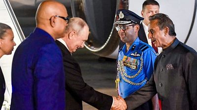 BRICS leaders arrive in India ahead of two-day summit as global conflicts set to take centre stage