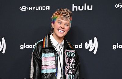 JoJo Siwa explains why she was shocked to be attracted to Chris Hughes