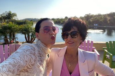 Katy Perry Allegedly Unfollows Mum Mary Hudson After Charlie Kirk Tribute Post Amid Political Differences
