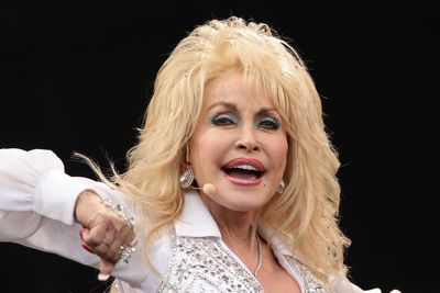 Dolly Parton’s first posthumous song released two weeks after her death