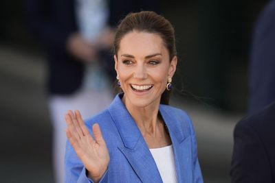 Kate makes private visit to hospital where she was treated for cancer