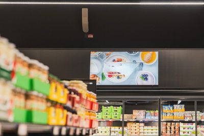 How Supermarkets Turned Grocery Aisles Into Digital Billboards