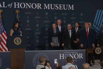 Video Shows Trump Appearing Disinterested as Guide Recounts Medal of Honor Hero Falling on Grenade
