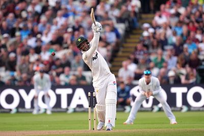 England bowlers struggle as Pakistan finally show resilience at Edgbaston