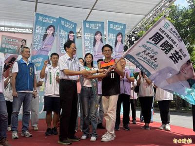 桃市選戰首見藍白合 張善政跨黨站台 黃國昌喊有信心深化合作