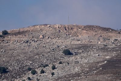 Lebanon’s president makes a rare visit to southern city as fears of Israeli attacks grow