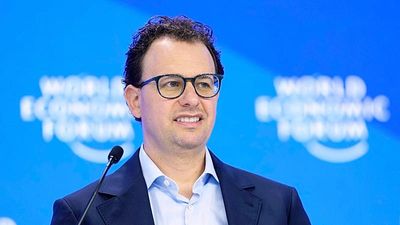 Anthropic CEO Dario Amodei calls on AI companies to slow down development amid superintelligence risks