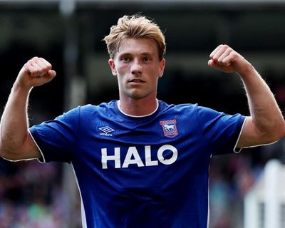 Flemming and Ipswich floor 10-man Crystal Palace with 90th-minute winner