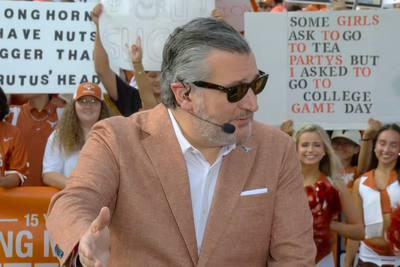 Ted Cruz brutally booed on ESPN before Texas college football game: ‘You suck!’