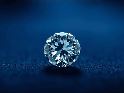 A powerful laser turned diamond into a mirror, and helped solve a 20-year-old mystery about its melting point