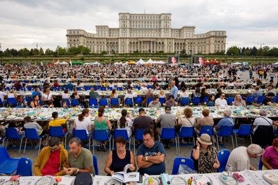 Romania sets Guinness record with miles-long table, raises funds for pediatric psychiatry hospital