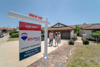Mortgage lending standards are so tight that homebuyers must have 'pristine' credit histories, study says, as sales head for 31-year low