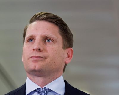 Albanese hits back at Pauline Hanson’s ‘nastiness’ after criticism of his mother’s use of public housing