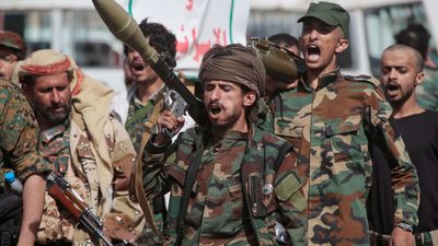 Houthis say hit Saudi base after renewed fighting with Yemeni forces