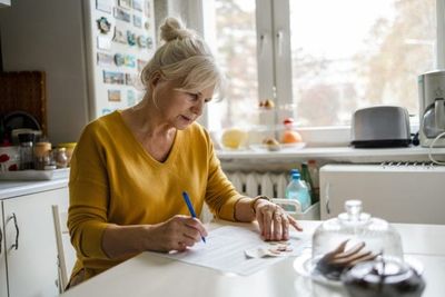 A $2,071 Social Security Check Sounds Livable — Until These 6 Bills Come Out First