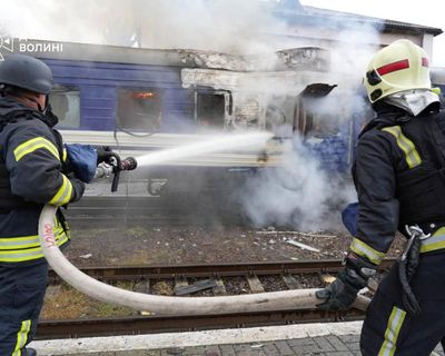 Trains carrying Boris Johnson and ex-CIA chief may have been targeted in Russian strike, officials say