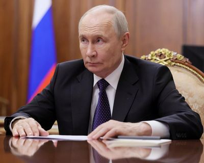 The Guardian view on Russian parliamentary elections: glimpses of weakness behind the facade