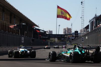 Carlos Sainz accuses Fernando Alonso of provoking a penalty "like always"