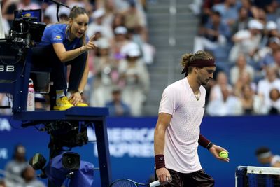 Alexander Zverev frustrates US Open crowd with ball bouncing and slow pace of serving