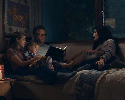 Babies review – Anna Kendrick and Seth Rogen embrace childlessness in breezy comedy