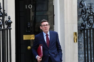 Hundreds of hospitality businesses call on Burnham to lower VAT