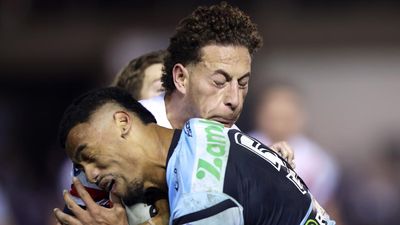 Sanity gone: Mulitalo can't stop himself against Chook