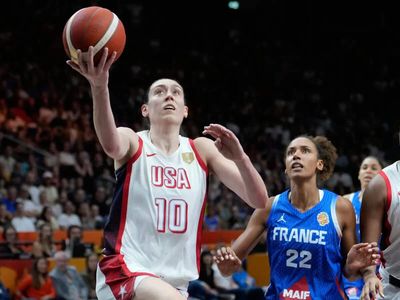 US wins fifth straight women's FIBA World Cup title, beating France 97-79