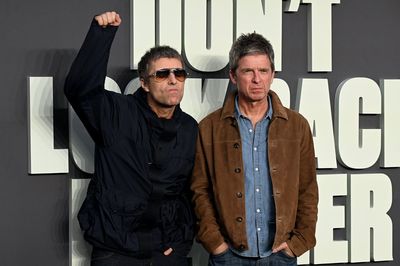 Oasis fans eagerly anticipate tour announcement