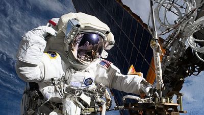 Could astronauts get cataract surgery on Mars? Scientists test eye implants in space