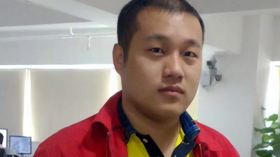 Surrogate mom discovers baby’s dad is Chinese billionaire with 300 US-born kids seeking a Musk match