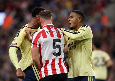 Arsenal demand VAR explanation over Sunderland penalty controversy