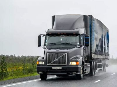 No chargers, no deal: Europe's biggest truckmakers push back against the 2030 climate deadline