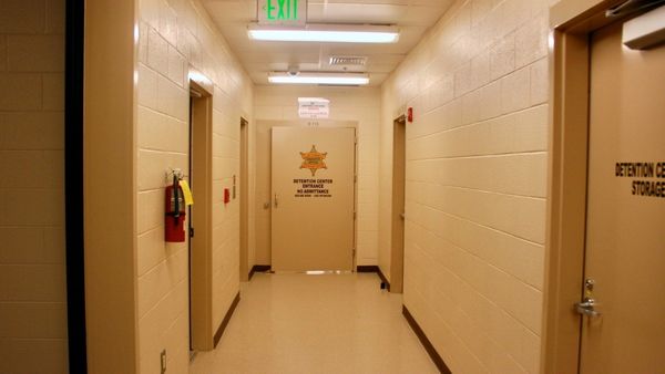 Colorado black ICU nurse wins $20 million after being arrested for a 93-yo patient’s death. She takes the hospital to court: ‘racial discrimination’