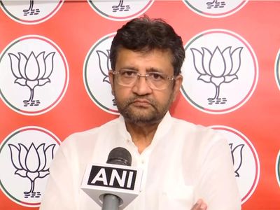 BJP MLA Parag Shah, with Rs 3,383-crore assets in 2024, turns beggar for a day on Jain guru advice