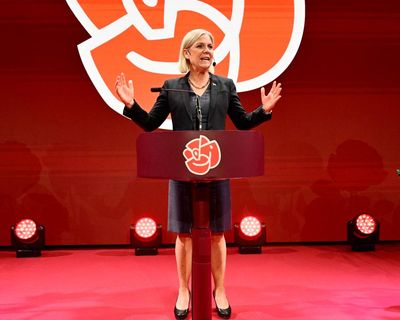 Sweden’s political parties launch coalition talks as both blocs try to secure power