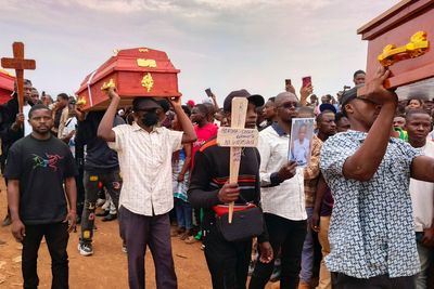 Hundreds gather in eastern Congo to mourn victims of school fires