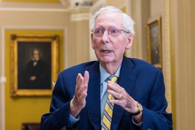 Mitch McConnell returns to Senate after months-long absence
