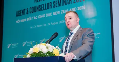 Pearson tăng cường hợp tác giáo dục tại Việt Nam