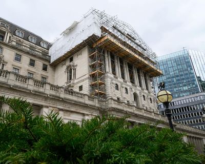 Bank of England urged to slow or halt bond-selling to slash UK borrowing costs