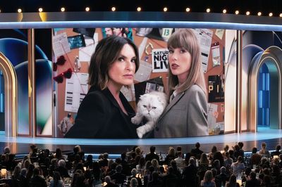 Taylor Swift drops mysterious clues during surprise appearance in Emmys sketch