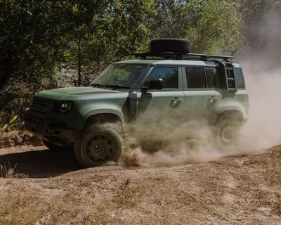 Jaguar Land Rover in talks to sell Defender to Nato countries