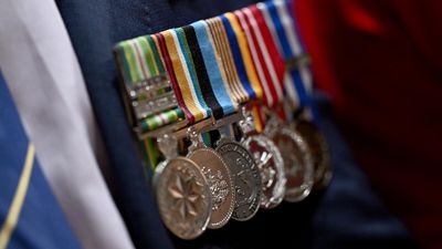 Senators aim to rip cap off veteran health care payment