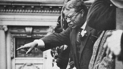 Roosevelt took oath in a friend's library in 1901; 125 years later, the ceremony was reenacted