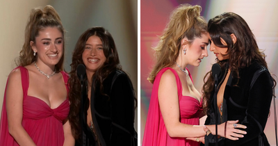 Fans Cringe At Stars’ Emmy Presentation As Their Joke Is Met With Silent Stares