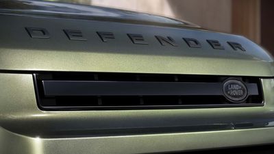 Jaguar Land Rover Plans US Defender Pickup Built With Stellantis, Sources Say