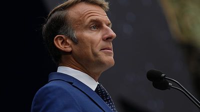 How did Greece end up borrowing more cheaply than France?