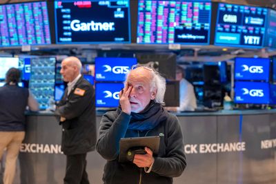 Global selloff in stocks as bond market enters 'new era' of risk